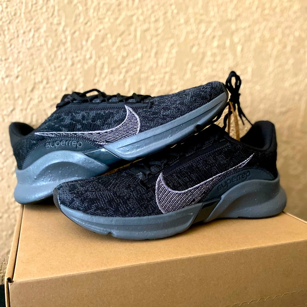 Size 11 mens Nike SuperRep Go 3 Flyknit